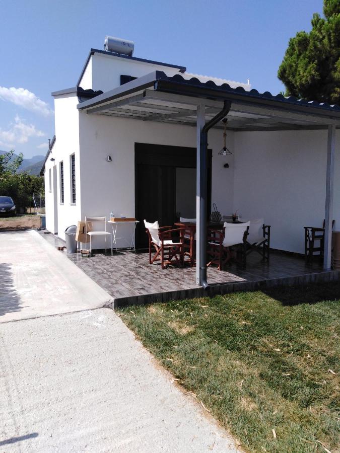 Villa Σπίτι Με Σοφίτα Μπροστά Στη Θάλασσα Trápeza Exterior foto
